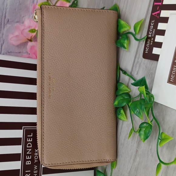Henri Bendel NWOT Long Wallet - Picture 4 of 10